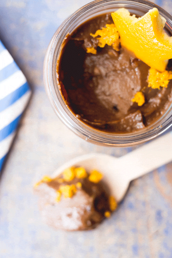 Chocolate orange avocado mousse is a delicious dessert for the whole family. Creamy avocado & banana are blended with sweet dates, orange juice & cacao