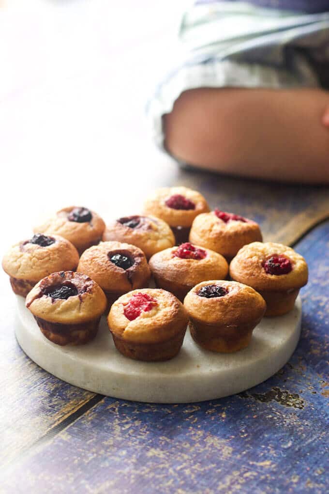 Mini blender muffins. Great for baby led weaning (blw), toddlers and for packing in a lunch box. No refined sugar, sweetened only with fruit. 